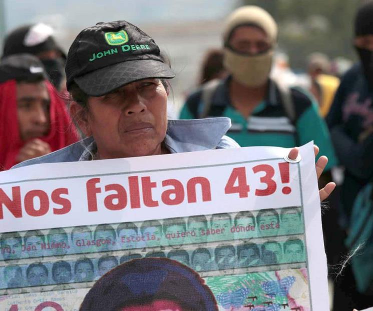 Nos han mentido durante siete años: padres de los 43