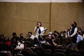 Cuestionan asambleas de SEP; ven simulación