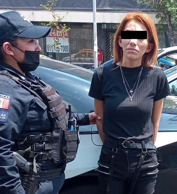 Detienen a pareja que viajaba en un auto Jaguar robado cinco horas antes en Guadalupe