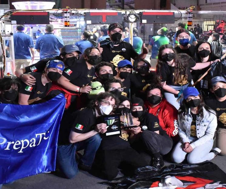 Van equipos del Tec a mundial de robótica FIRST
