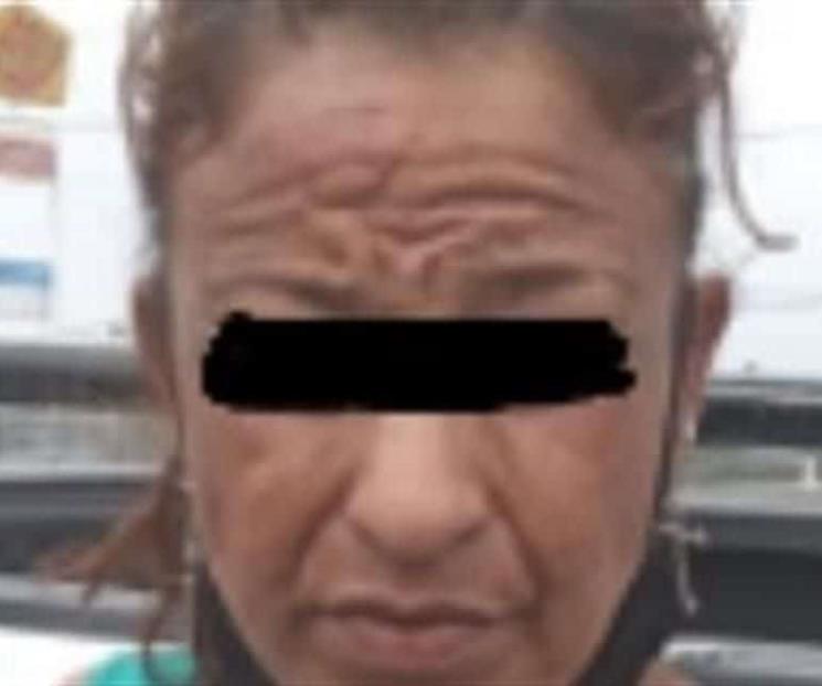 Cae mujer por orden de aprehensión