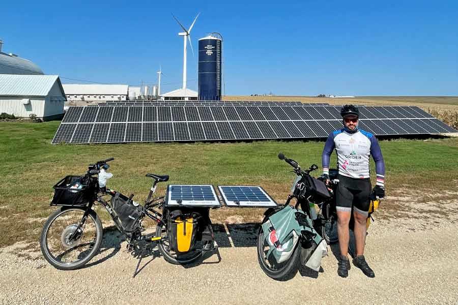 El mexicano que cruzó EU en bicicleta eléctrica