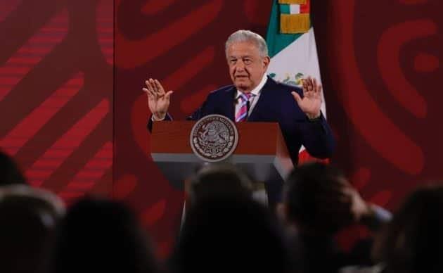 AMLO critica a ministros por no discutir Ley Eléctrica AMLO critica a ministros por no discutir Ley Eléctrica
