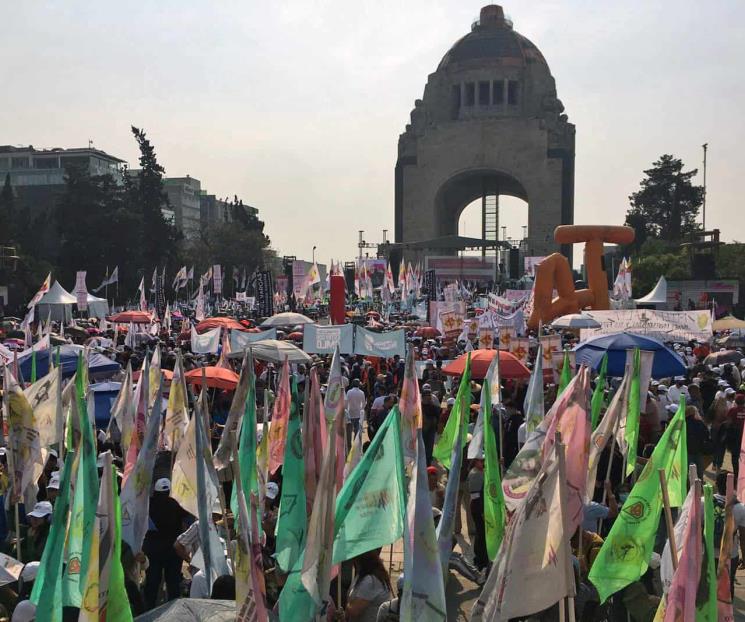 AMLO rechaza retire EU visas a diputados