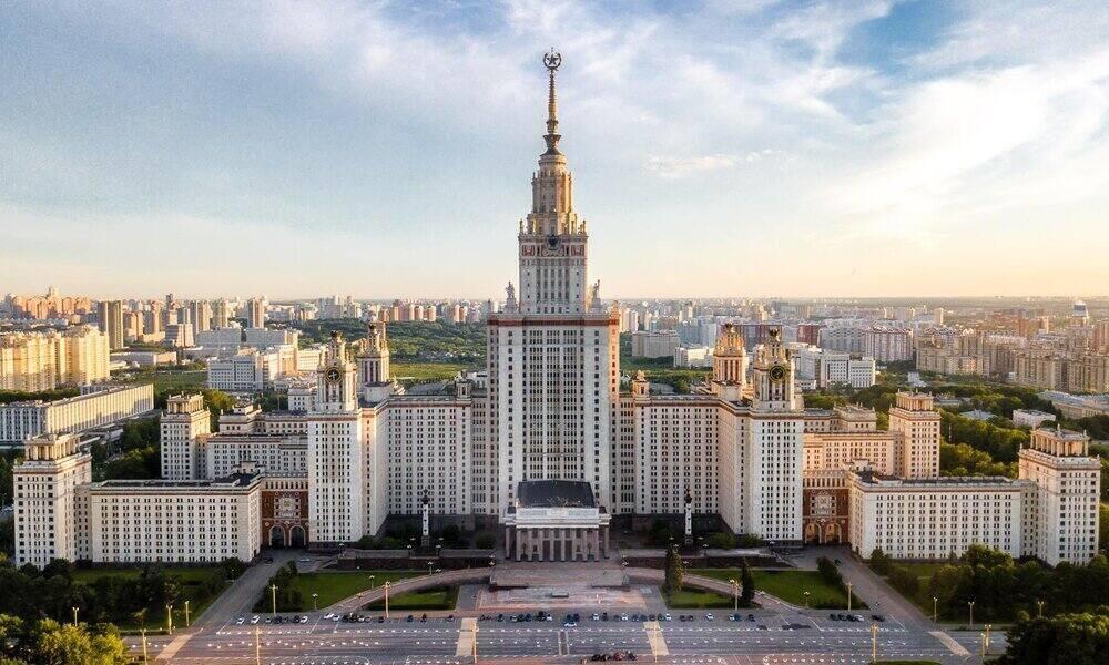 Intel suspende todas sus operaciones en Rusia