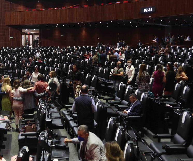 Dice AMLO tener plan contra ‘cañonazos’ a legisladores