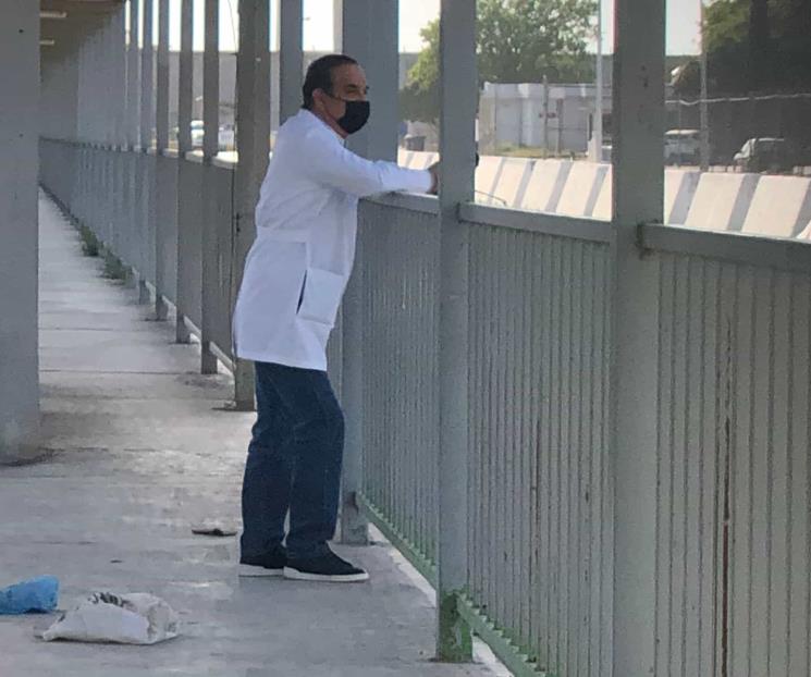 Operan por una hernia a Manuel de la O Operan por una hernia a Manuel de la O