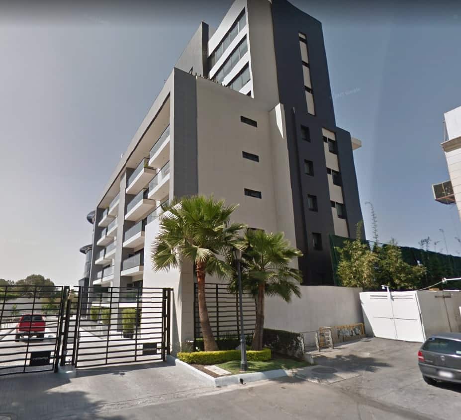 Buscan esclarecer, la muerte de una mujer de avanzada edad, que murió al caer del tercer piso de un complejo de departamentos