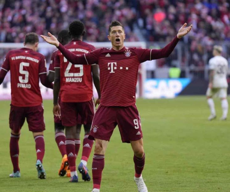 Gana Bayern a Augsburgo y siguen de líderes en Bundesliga