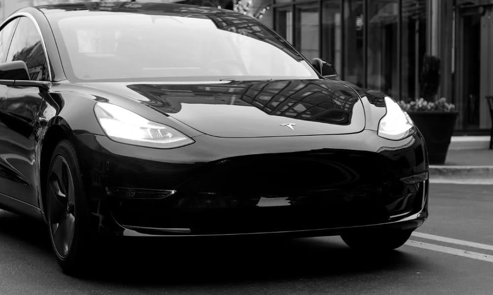 Elon Musk quiere fabricar un taxi robotizado futurista