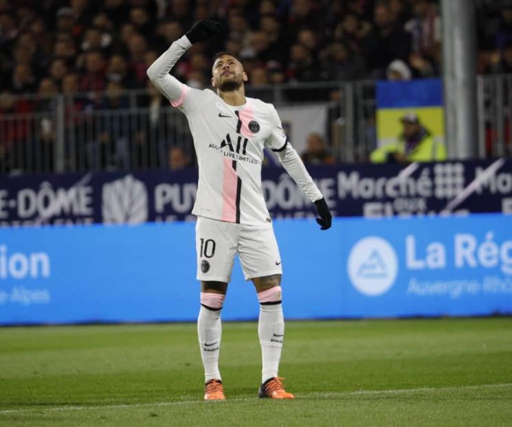 Gana PSG y lidera con comodidad en Francia