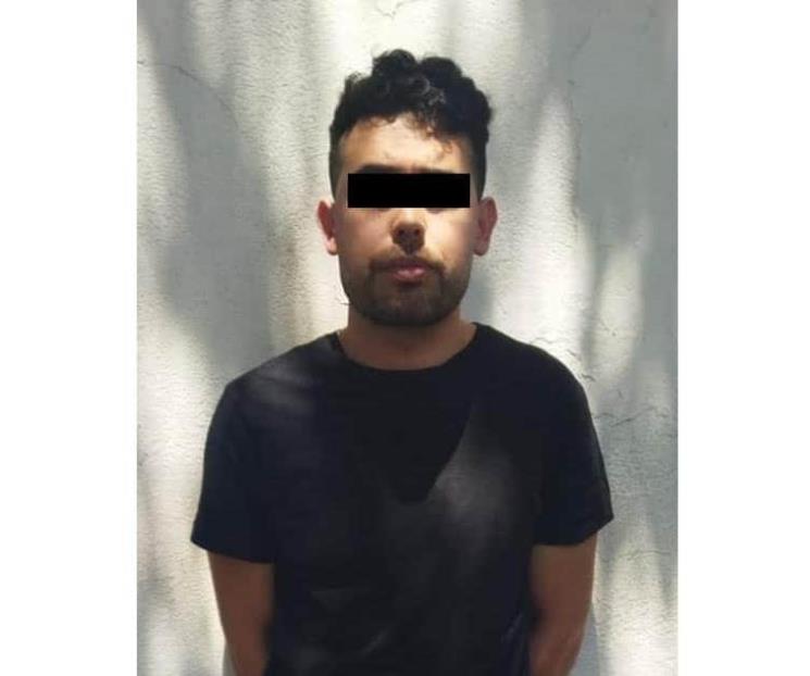 Arrestan a dos en auto utilizado en 12 asaltos