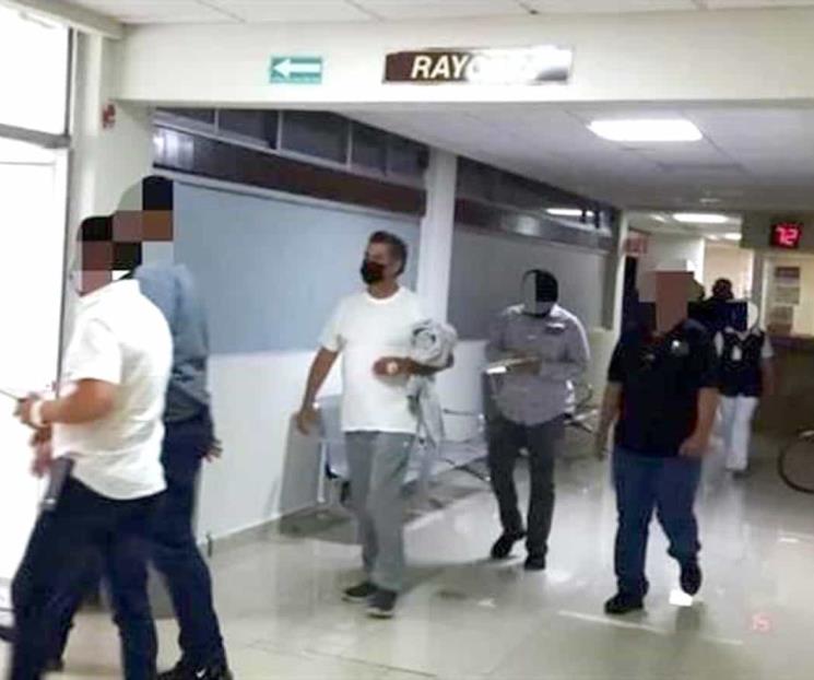 Sale Bronco de hospital y lo regresan al penal Sale Bronco de hospital y lo regresan al penal
