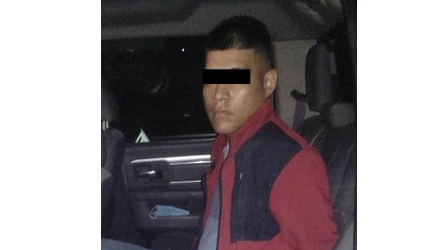 Cae con 36 mil 700 dólares