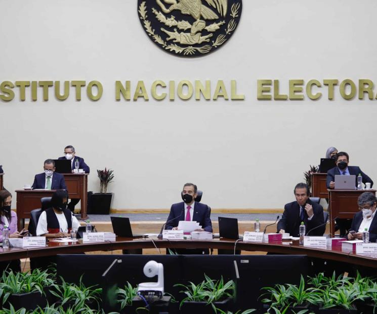 Al INE le importa que respeten reglas de revocación: Córdova