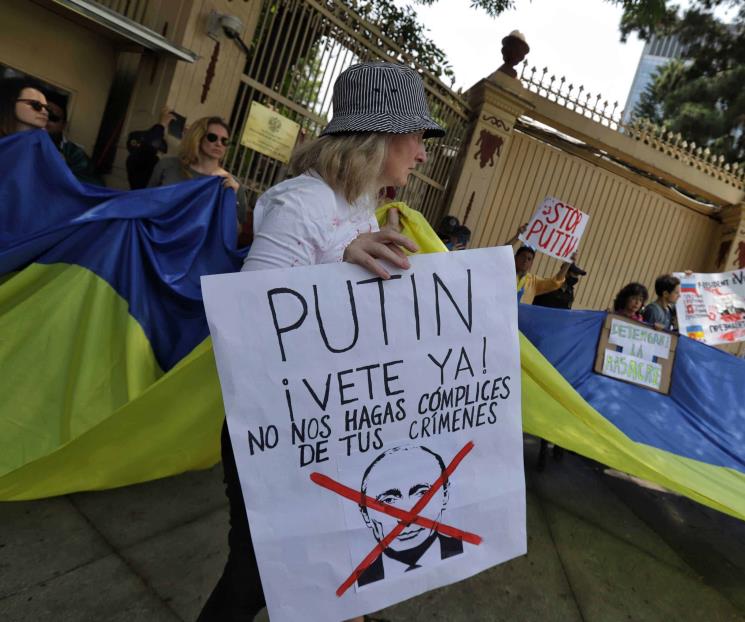 Repudian a Putin por guerra