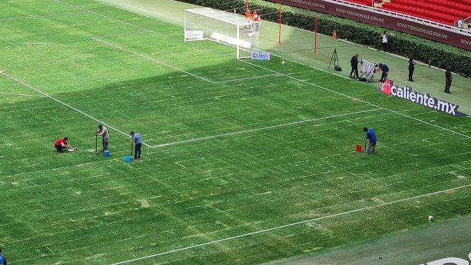 Jugará Rayados en cancha de pésimo estado ante Chivas