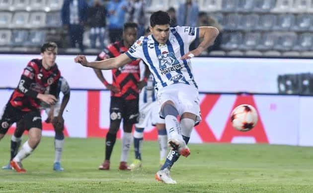 Empata Pachuca y desbanca a Tigres