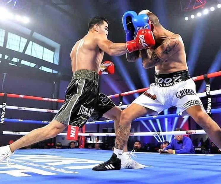 Sigue regio Lindolfo invicto en carrera profesional boxístic