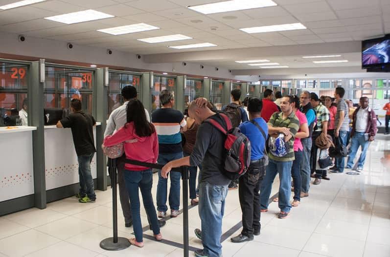 Bancos no abrirán jueves y viernes Santo