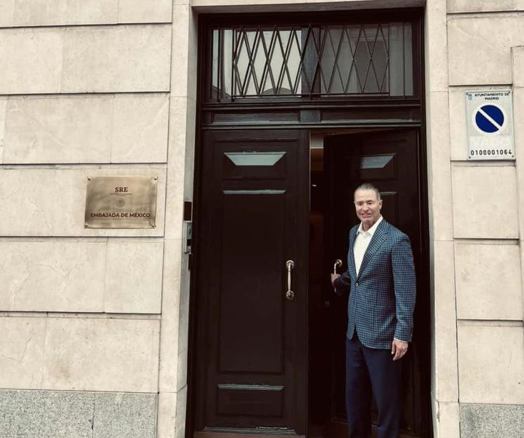 Quirino Ordaz toma posesión como embajador en España