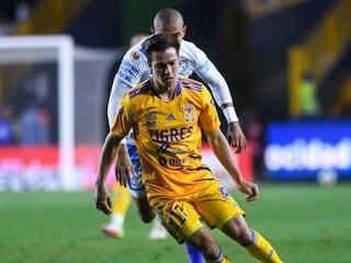 Planteles regios se han devaluado Planteles regios se han devaluado