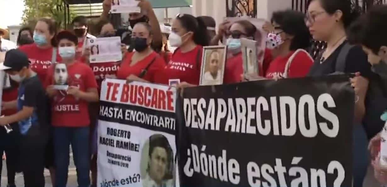 Conmemoran a sus desaparecidos con la visita a los 7 templos