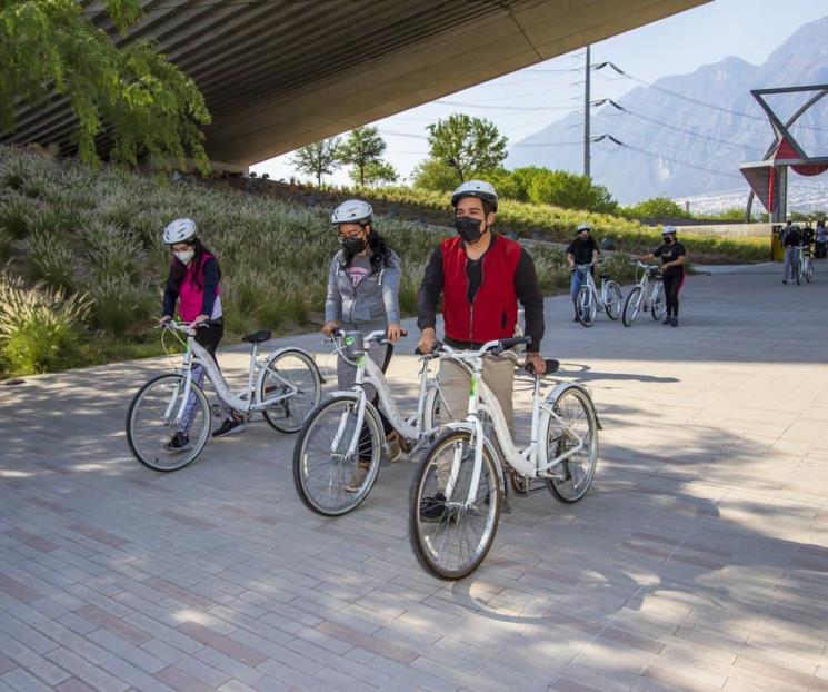 ¡Le pierden el miedo a la bici!