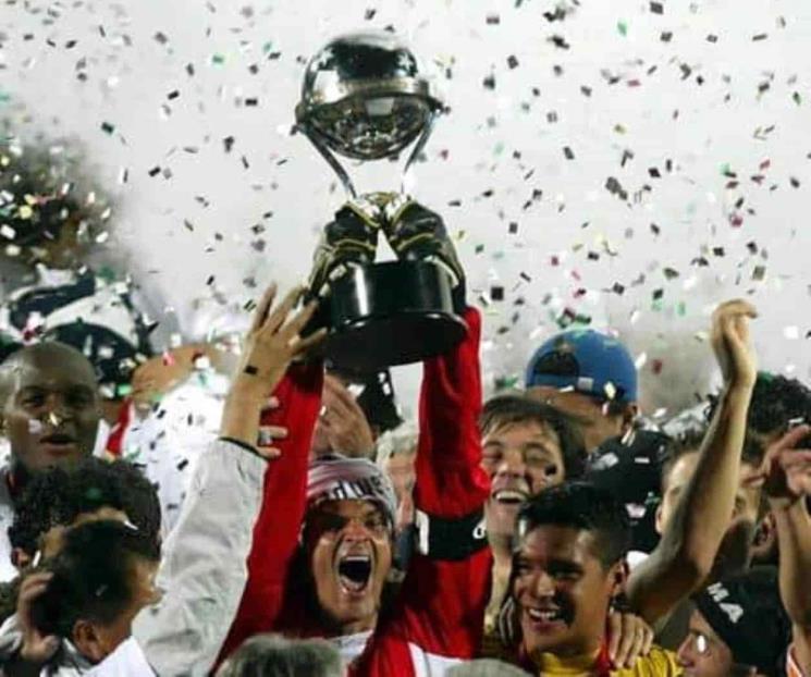Pondrá Pachuca estatua a en honor a Miguel Calero