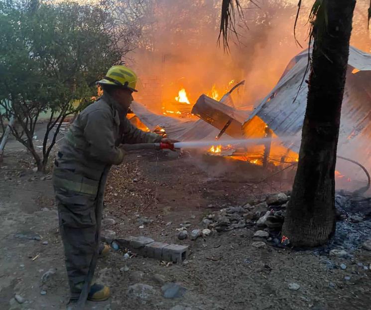 Buscan a hombre que incendió vivienda en Montemorelos
