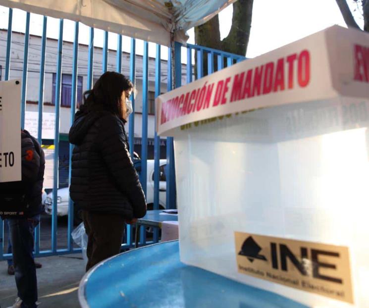 Sancionarían a quienes no votaron en Revocación Sancionarían a quienes no votaron en Revocación