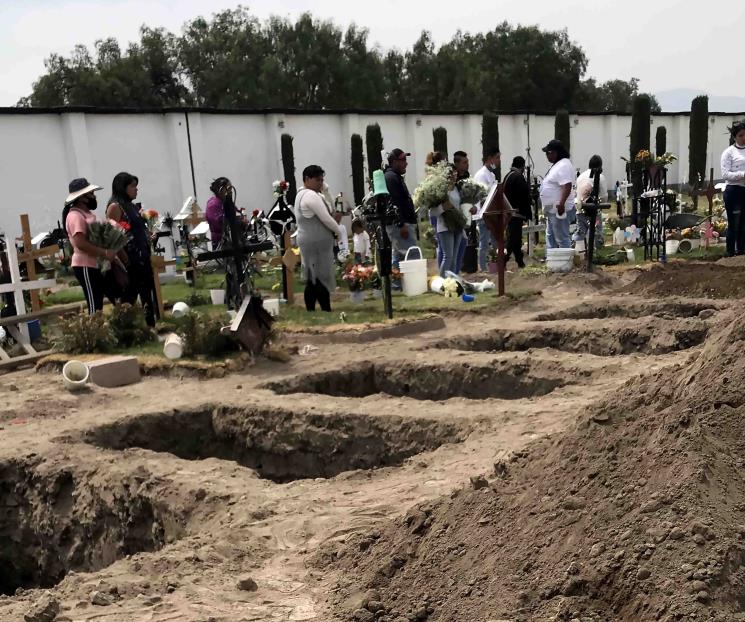 Dan último adiós a familia acribillada