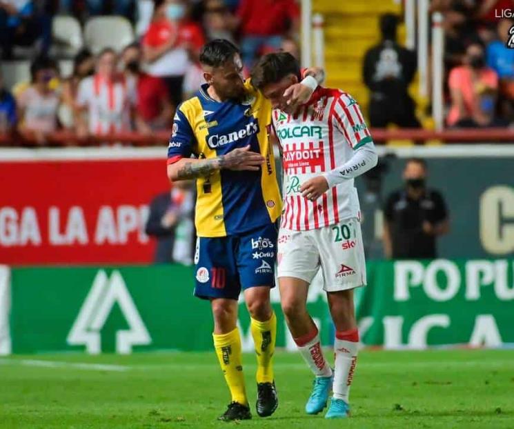 Necaxa golea a San Luis