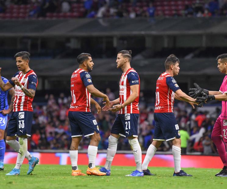 Chivas mueve la patita