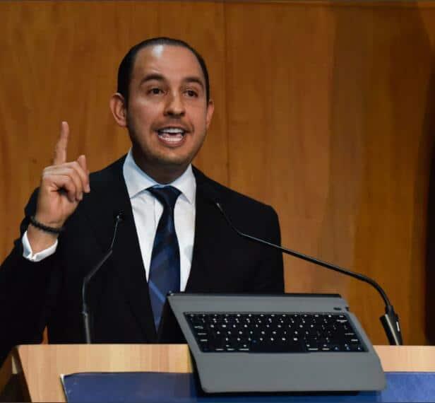 Inicia quemazón de diputados traidores