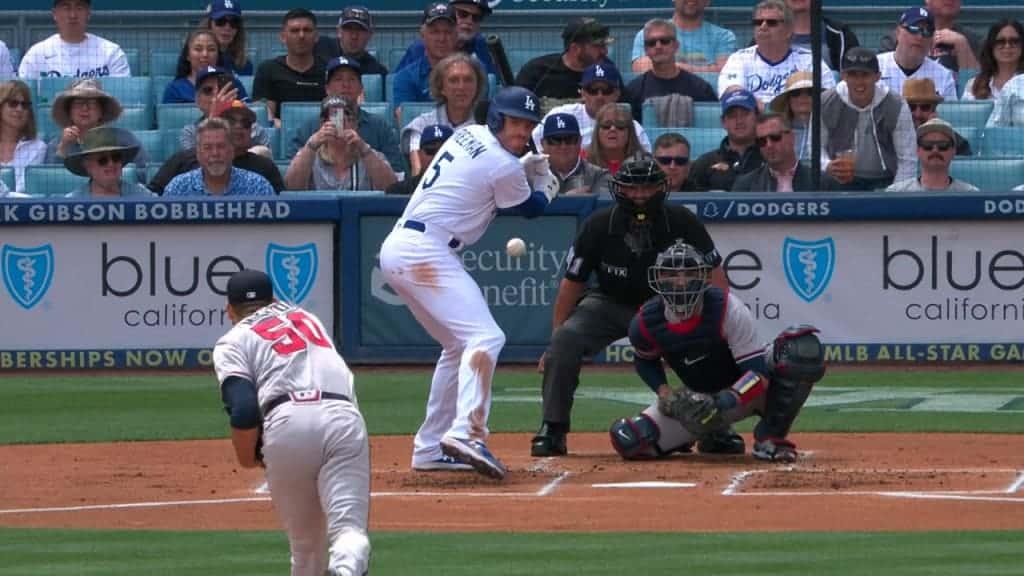 Dodgers se apoya en Freeman y ganan el noveno