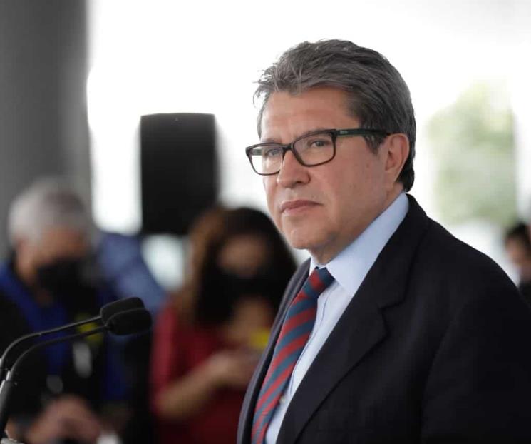 Critica Monreal campaña contra diputados