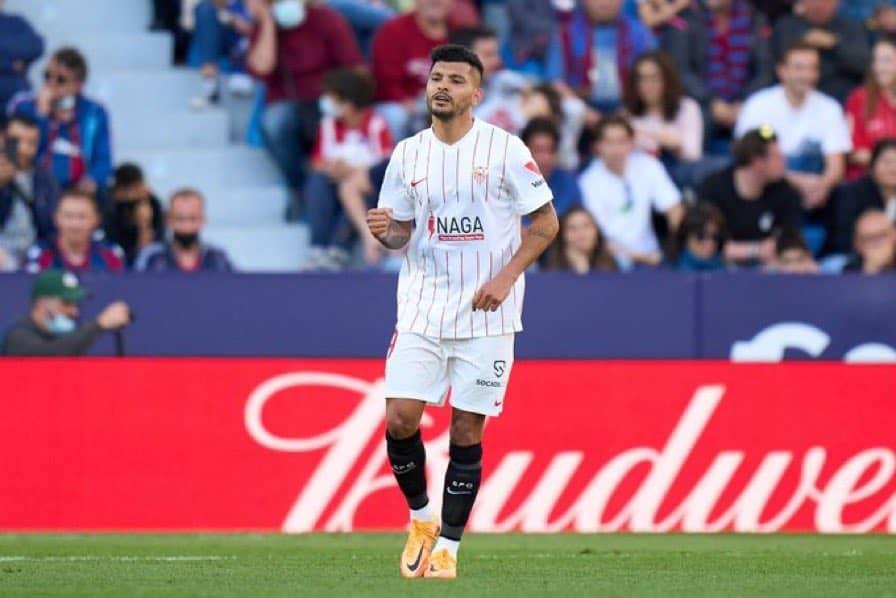 Corona consigue doblete con el Sevilla