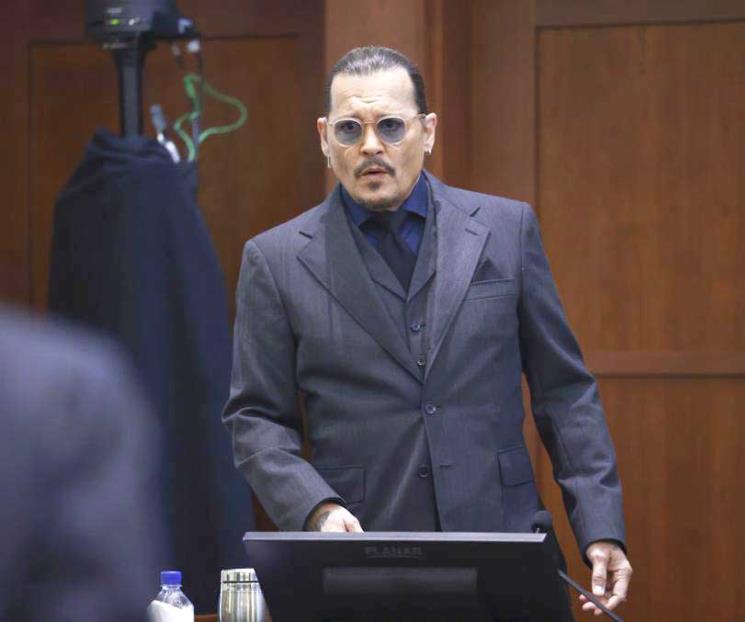 Reviven textos de odio de Depp