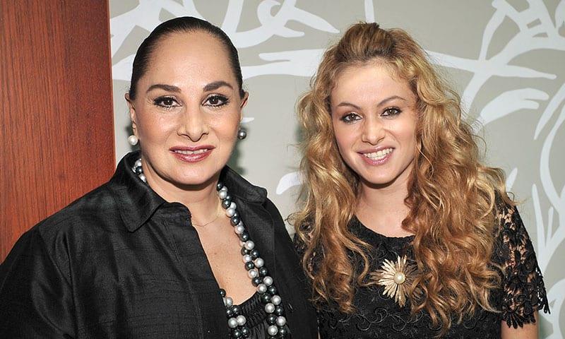 Paulina Rubio envía mensaje a su mamá
