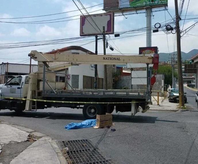 Muere hombre de la tercera edad al ser arrollado por grúa
