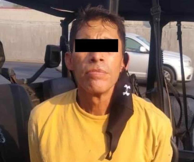 Lo detienen por robar cadena a hombre en Monterrey