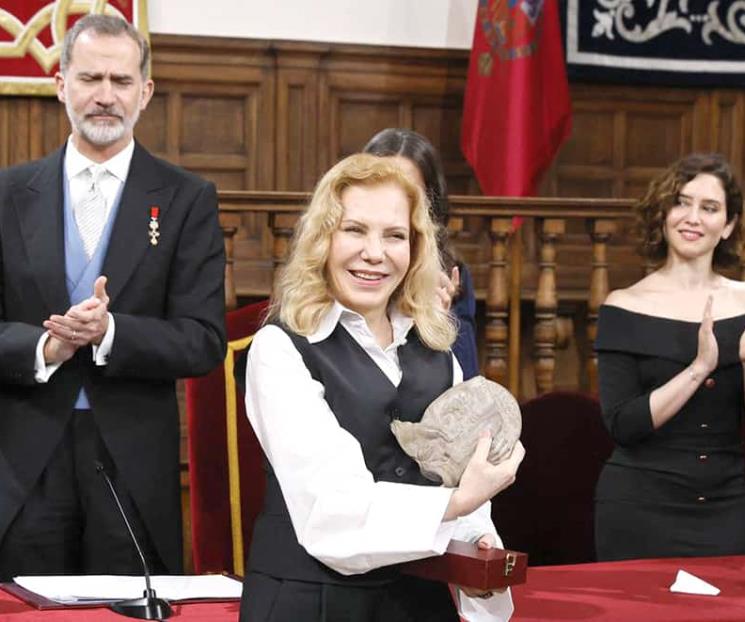 Peri Rossi arremete contra la guerra