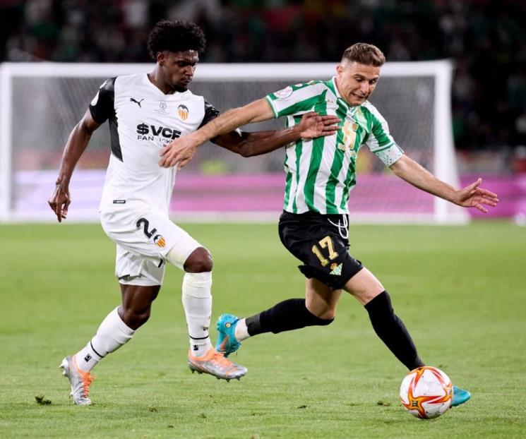 Ganan Guardado y Lainez Copa del Rey