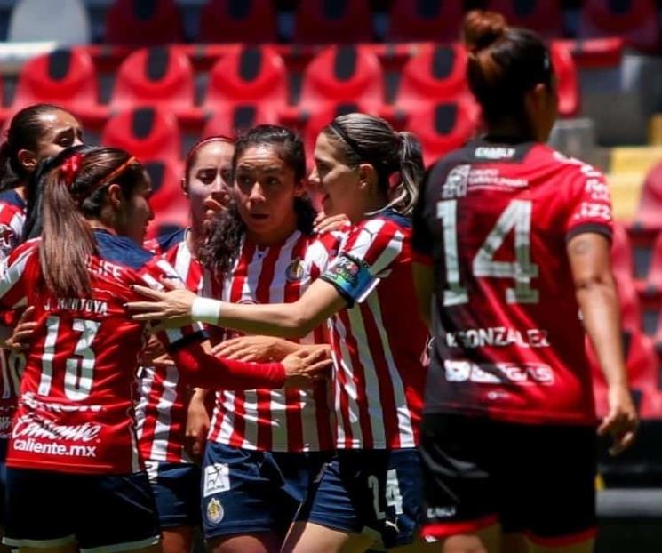 Ganan Chivas y bajan a Tigres Femenil a tercer lugar