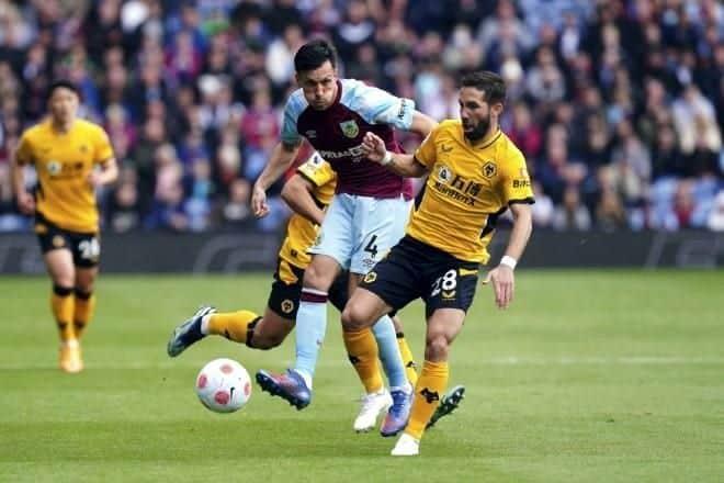 Pierden Wolves de Jiménez ante Burnley en EPL
