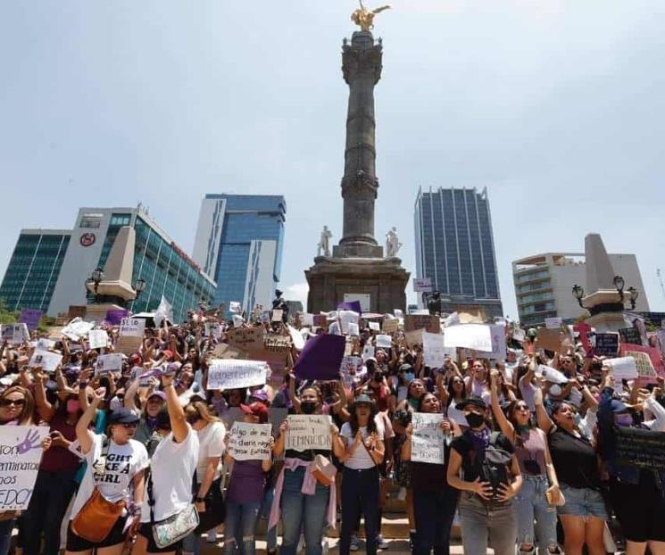 Protestan por muerte de Debanhi en estados y CDMX