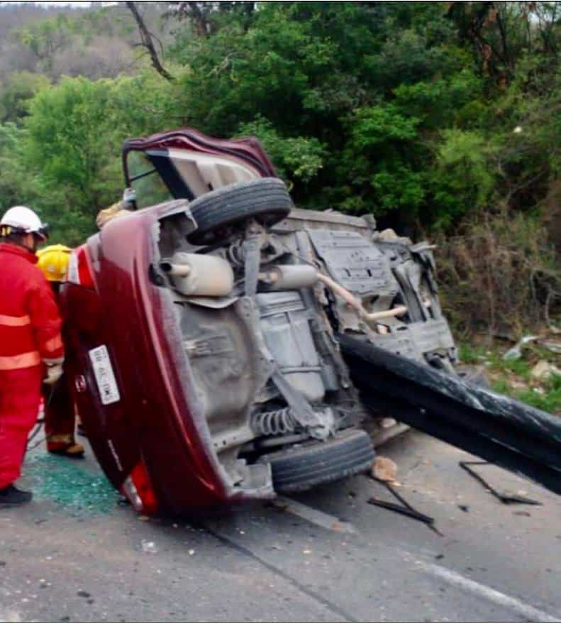 Una mujer terminó con lesiones de consideración, después de volcar