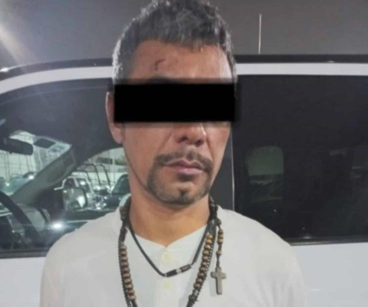 Arrestan a hombre por golpear a esposa