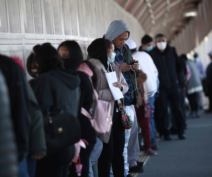 Juez de EU bloquea fin de Título 42, medida contra migrantes